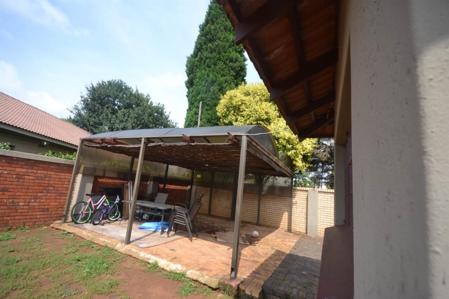 3 Bedroom Property for Sale in Eike Park Gauteng