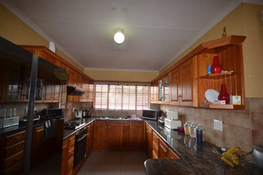 3 Bedroom Property for Sale in Eike Park Gauteng