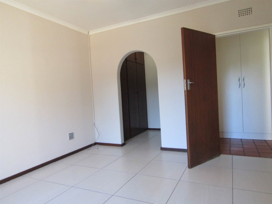 3 Bedroom Property for Sale in Breaunanda Gauteng