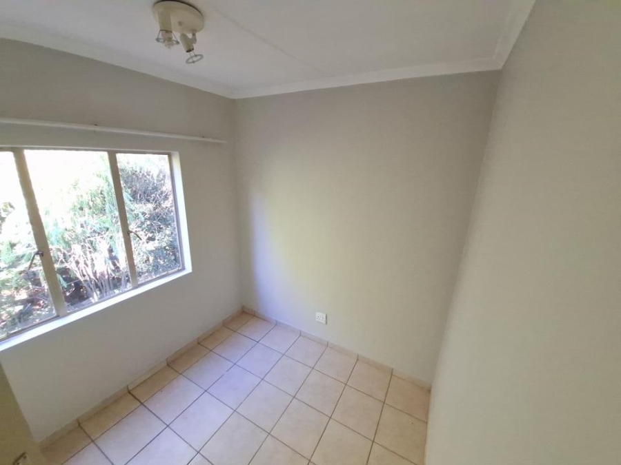 2 Bedroom Property for Sale in Pretoria Gardens Gauteng