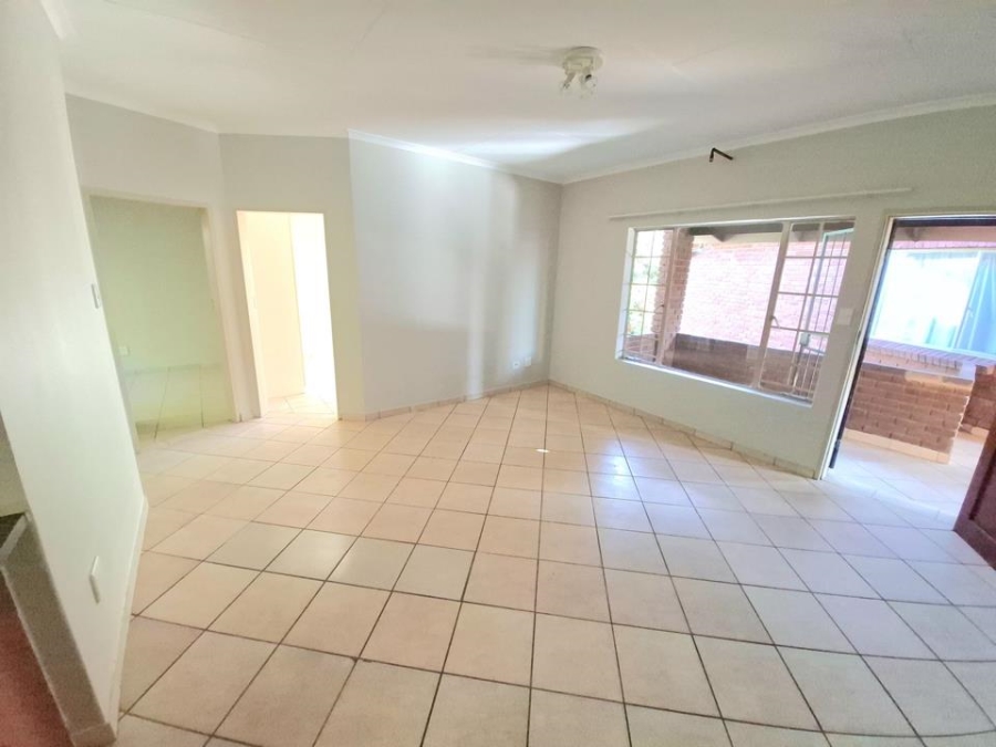 2 Bedroom Property for Sale in Pretoria Gardens Gauteng