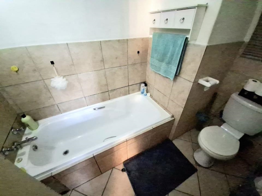 2 Bedroom Property for Sale in Daspoort Gauteng