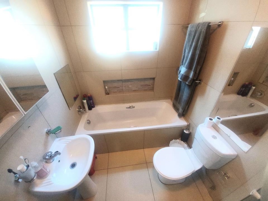 2 Bedroom Property for Sale in Daspoort Gauteng