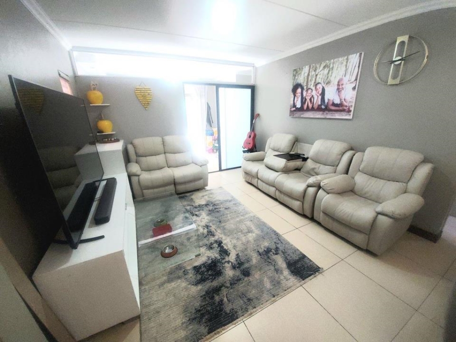 2 Bedroom Property for Sale in Daspoort Gauteng