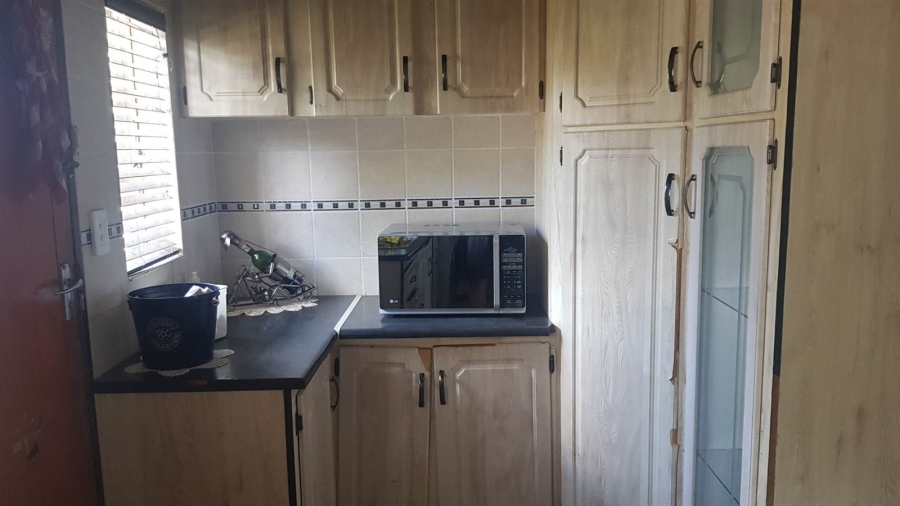 3 Bedroom Property for Sale in Finsbury Gauteng