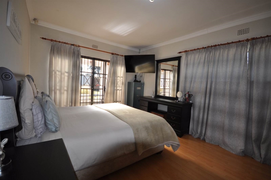 4 Bedroom Property for Sale in Hillside AH Gauteng