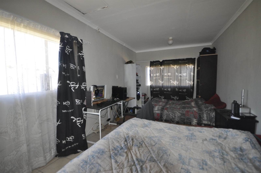 4 Bedroom Property for Sale in Hillside AH Gauteng