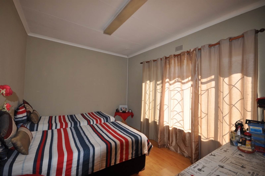 4 Bedroom Property for Sale in Hillside AH Gauteng