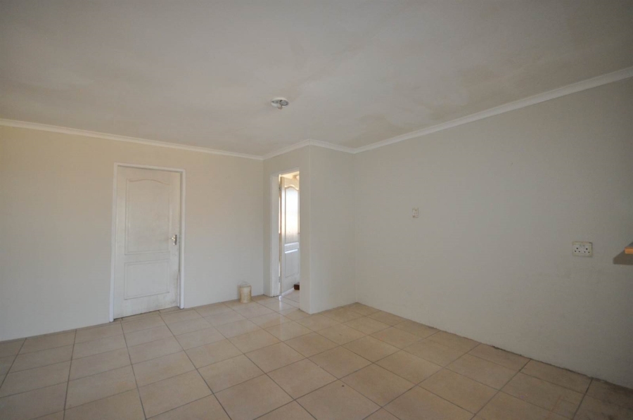 4 Bedroom Property for Sale in Hillside AH Gauteng