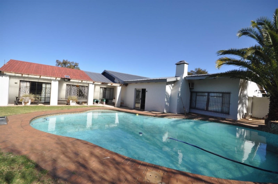 4 Bedroom Property for Sale in Hillside AH Gauteng