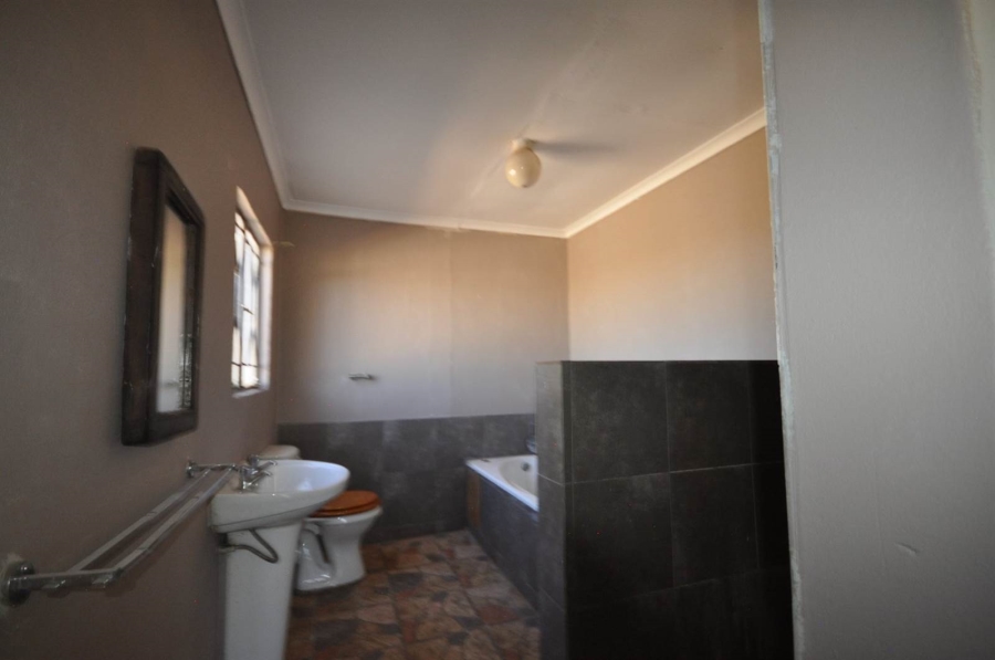 4 Bedroom Property for Sale in Hillside AH Gauteng