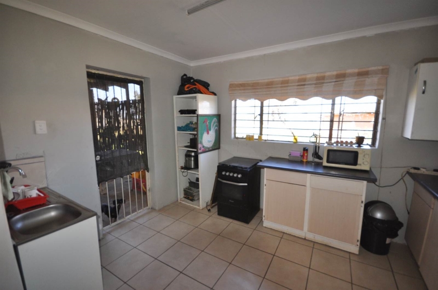 4 Bedroom Property for Sale in Hillside AH Gauteng