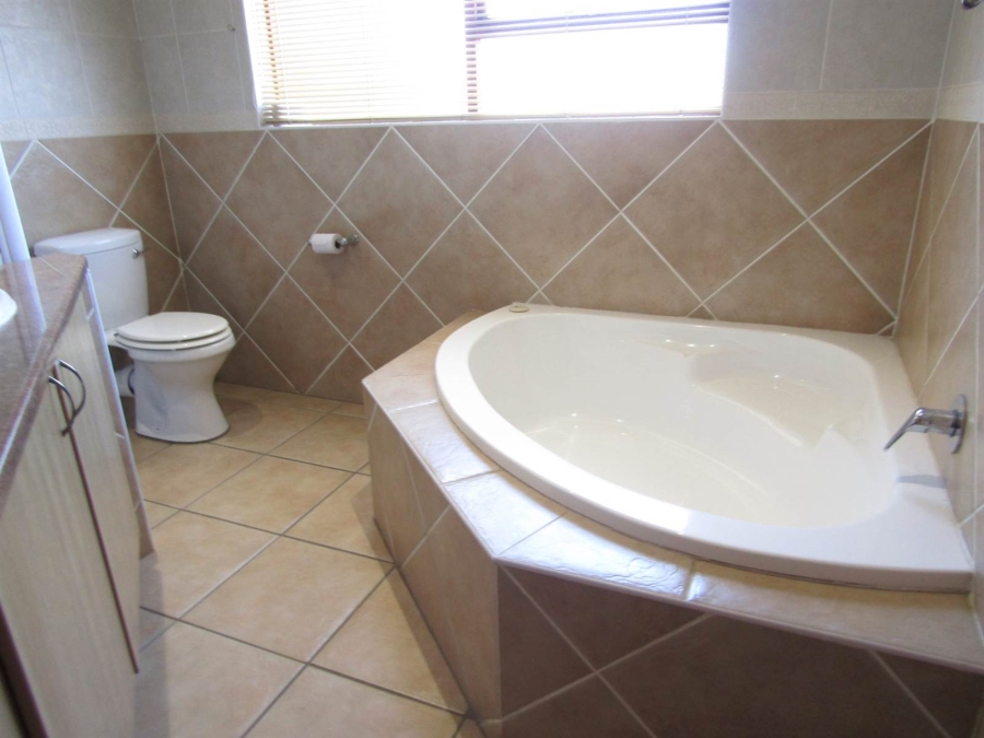 3 Bedroom Property for Sale in Chancliff Ridge Gauteng