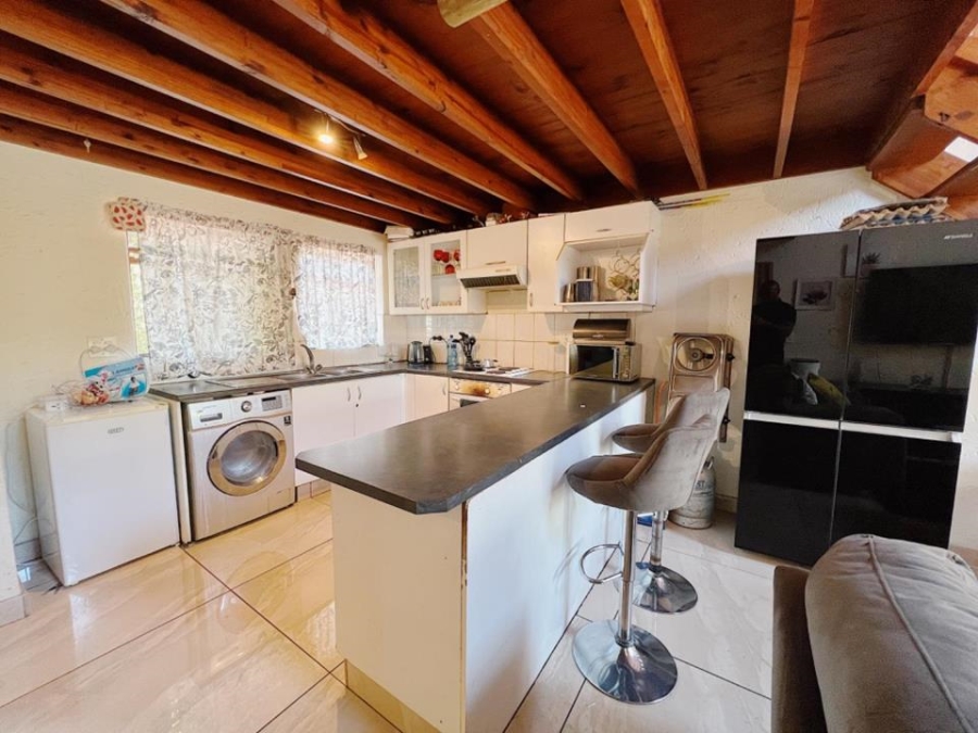 2 Bedroom Property for Sale in Sunninghill Gauteng