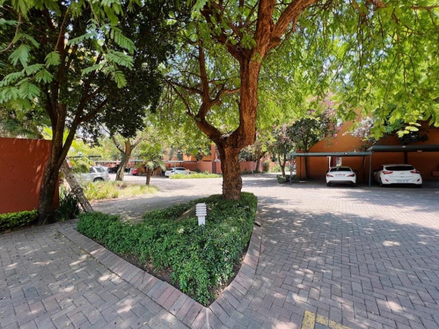 2 Bedroom Property for Sale in Sunninghill Gauteng