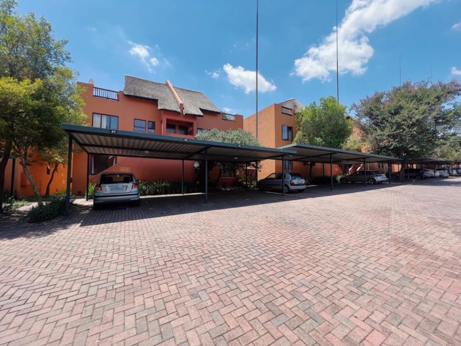 2 Bedroom Property for Sale in Sunninghill Gauteng