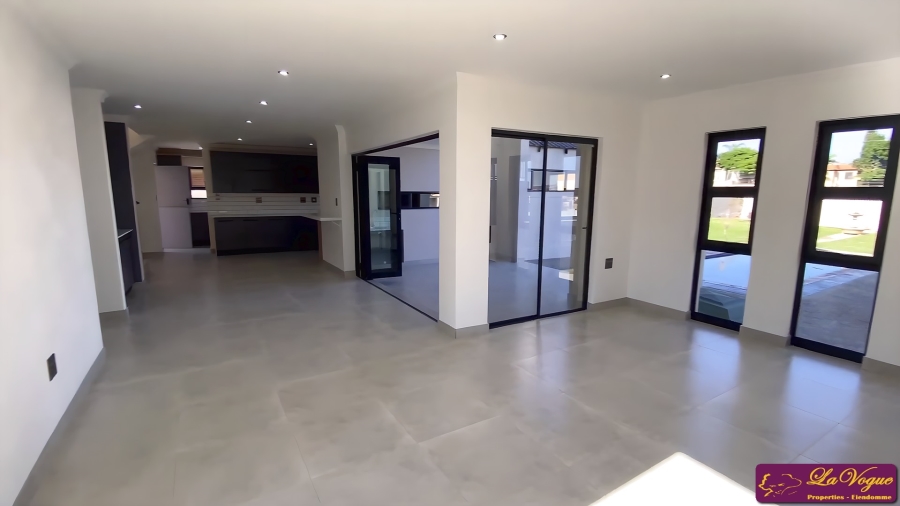 3 Bedroom Property for Sale in Olympus AH Gauteng