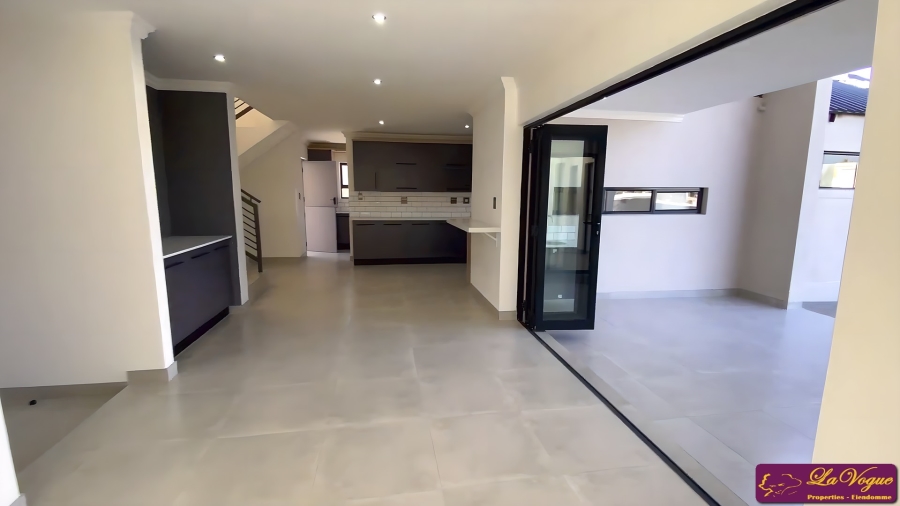 3 Bedroom Property for Sale in Olympus AH Gauteng