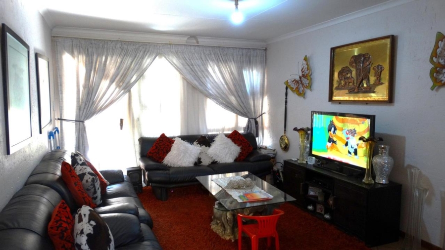 2 Bedroom Property for Sale in Halfway Gardens Gauteng