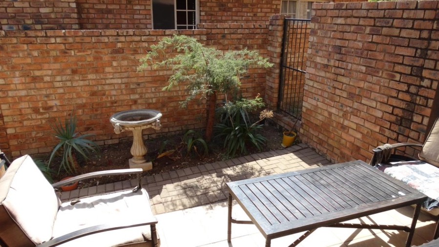 2 Bedroom Property for Sale in Halfway Gardens Gauteng