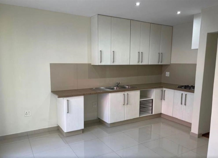 To Let 1 Bedroom Property for Rent in Gallo Manor Gauteng