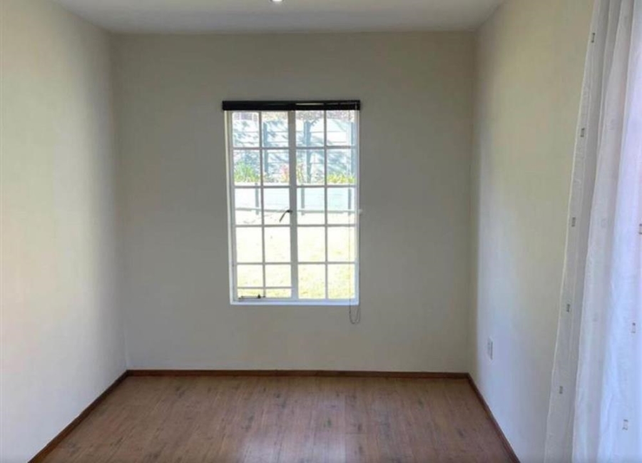 To Let 1 Bedroom Property for Rent in Gallo Manor Gauteng