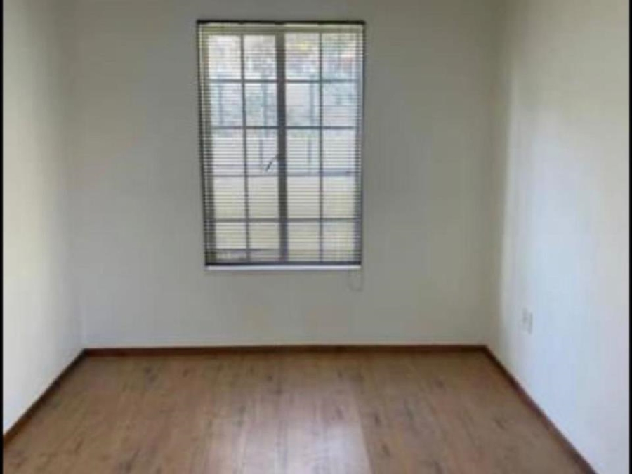 To Let 1 Bedroom Property for Rent in Gallo Manor Gauteng