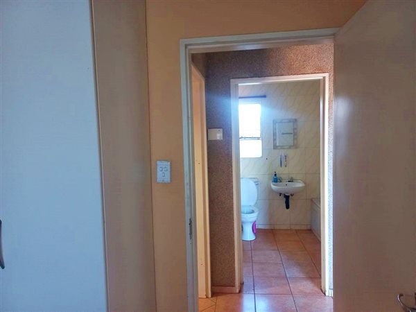 2 Bedroom Property for Sale in Aureus Gauteng