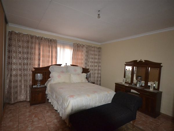 4 Bedroom Property for Sale in Hillside AH Gauteng