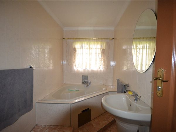 4 Bedroom Property for Sale in Hillside AH Gauteng