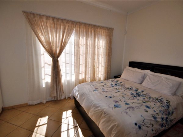 2 Bedroom Property for Sale in Robin Acres Gauteng