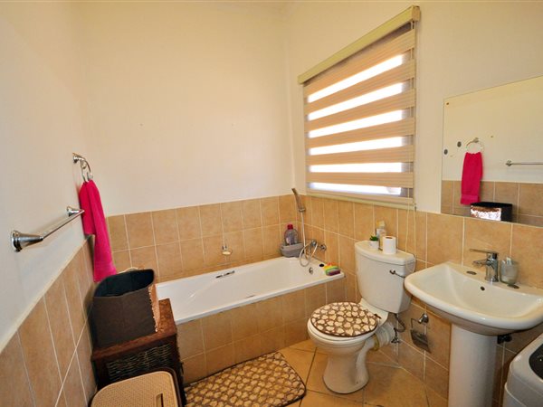 2 Bedroom Property for Sale in Robin Acres Gauteng