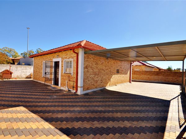 2 Bedroom Property for Sale in Robin Acres Gauteng