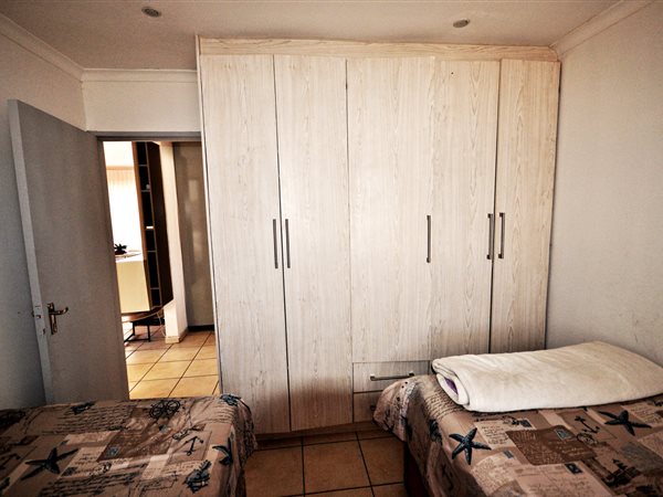 2 Bedroom Property for Sale in Aureus Gauteng