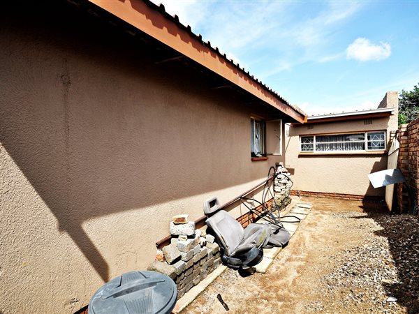 4 Bedroom Property for Sale in Westergloor Gauteng