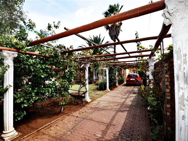 4 Bedroom Property for Sale in Westergloor Gauteng