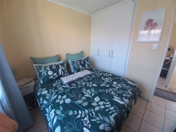 2 Bedroom Property for Sale in Finsbury Gauteng