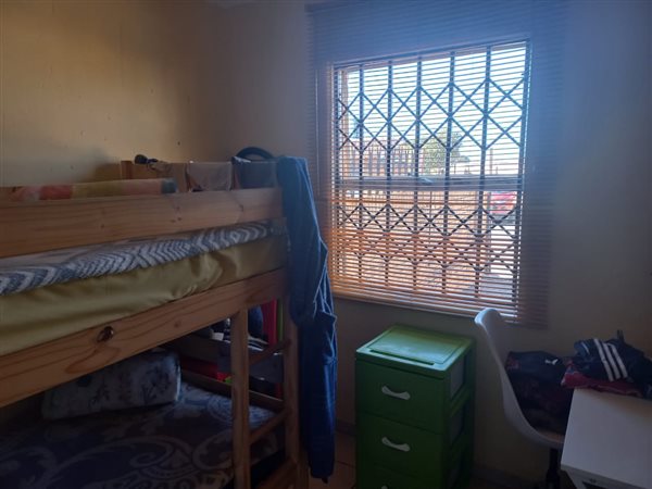 2 Bedroom Property for Sale in Finsbury Gauteng