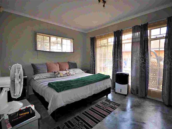 2 Bedroom Property for Sale in Eike Park Gauteng