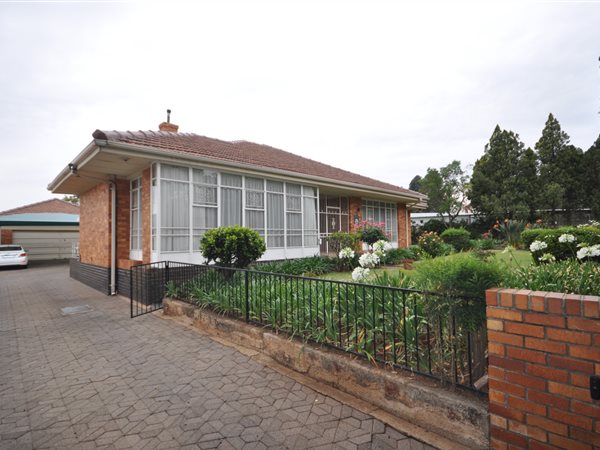 4 Bedroom Property for Sale in Monument Gauteng