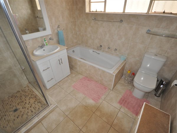 4 Bedroom Property for Sale in Monument Gauteng