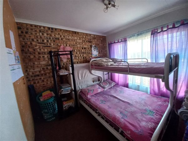 2 Bedroom Property for Sale in Finsbury Gauteng