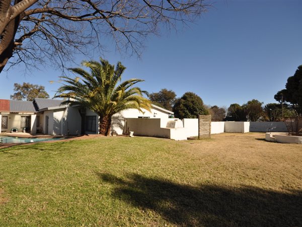 4 Bedroom Property for Sale in Hillside AH Gauteng