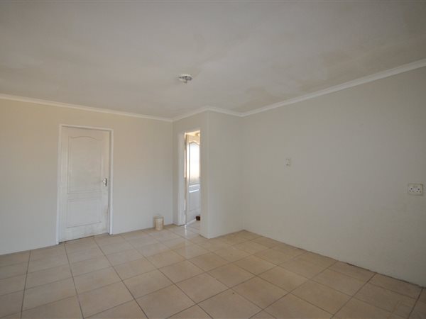 4 Bedroom Property for Sale in Hillside AH Gauteng