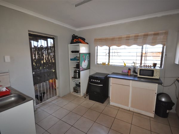 4 Bedroom Property for Sale in Hillside AH Gauteng