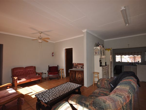 4 Bedroom Property for Sale in Hillside AH Gauteng