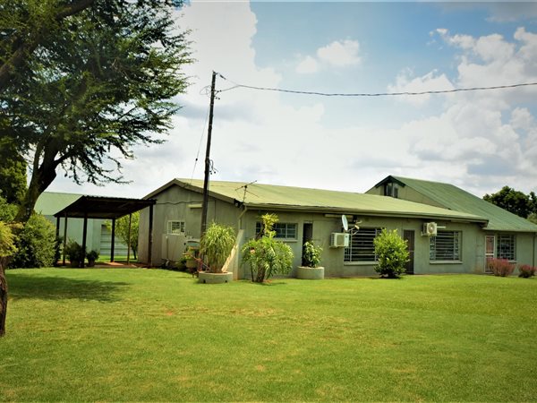 4 Bedroom Property for Sale in Aureus Gauteng