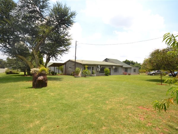 4 Bedroom Property for Sale in Aureus Gauteng