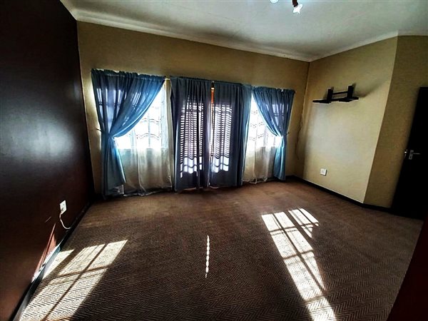 3 Bedroom Property for Sale in Eike Park Gauteng