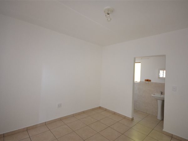 3 Bedroom Property for Sale in Helikonpark Gauteng